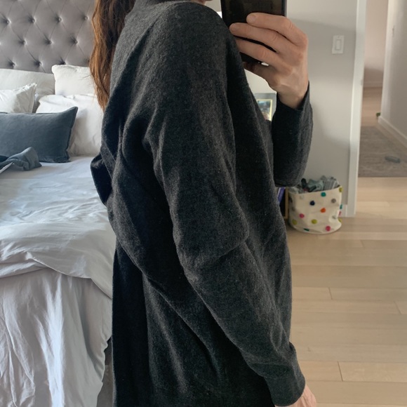 NWOT! Gray COS Bow Sweater - Picture 5 of 9